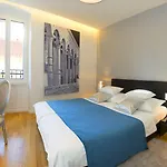 Maison d'hôtes Luxury Paula - In The Old Town