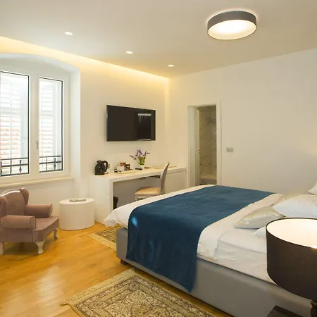 Luxury Paula - In The Old Town Спліт