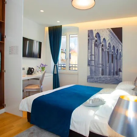 Luxury Paula - In The Old Town 4* 스플리트