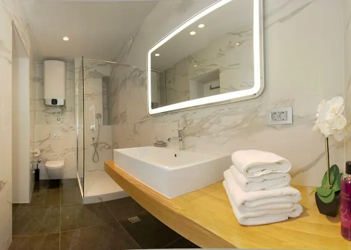 Luxury Paula 게스트하우스 4*