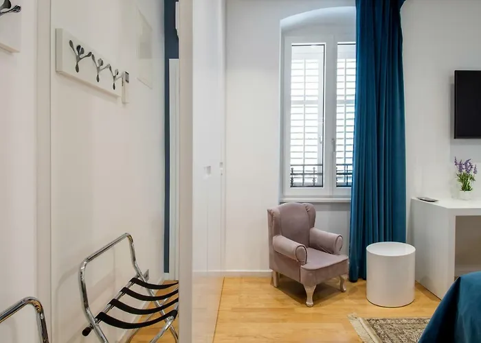 Luxury Paula 4* Split