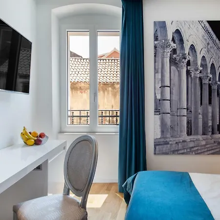 Luxury Paula Gasthof 4*