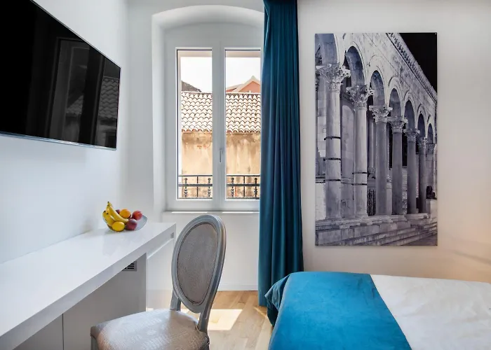 Luxury Paula - In The Old Town Pensión Split